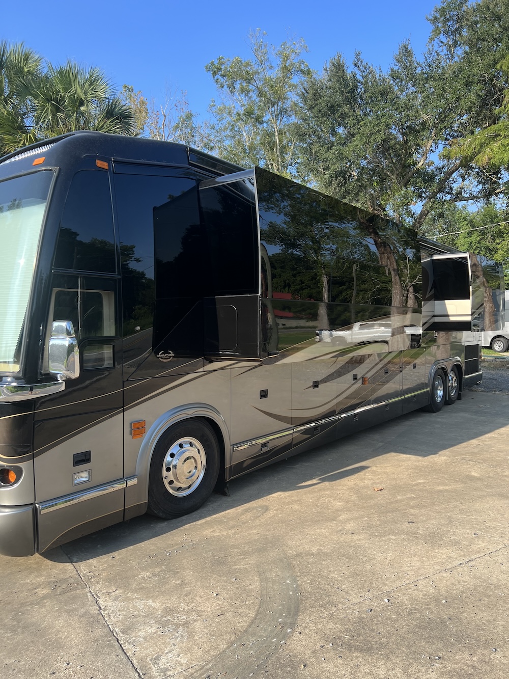 2008 Prevost  Marathon H3-45 For Sale