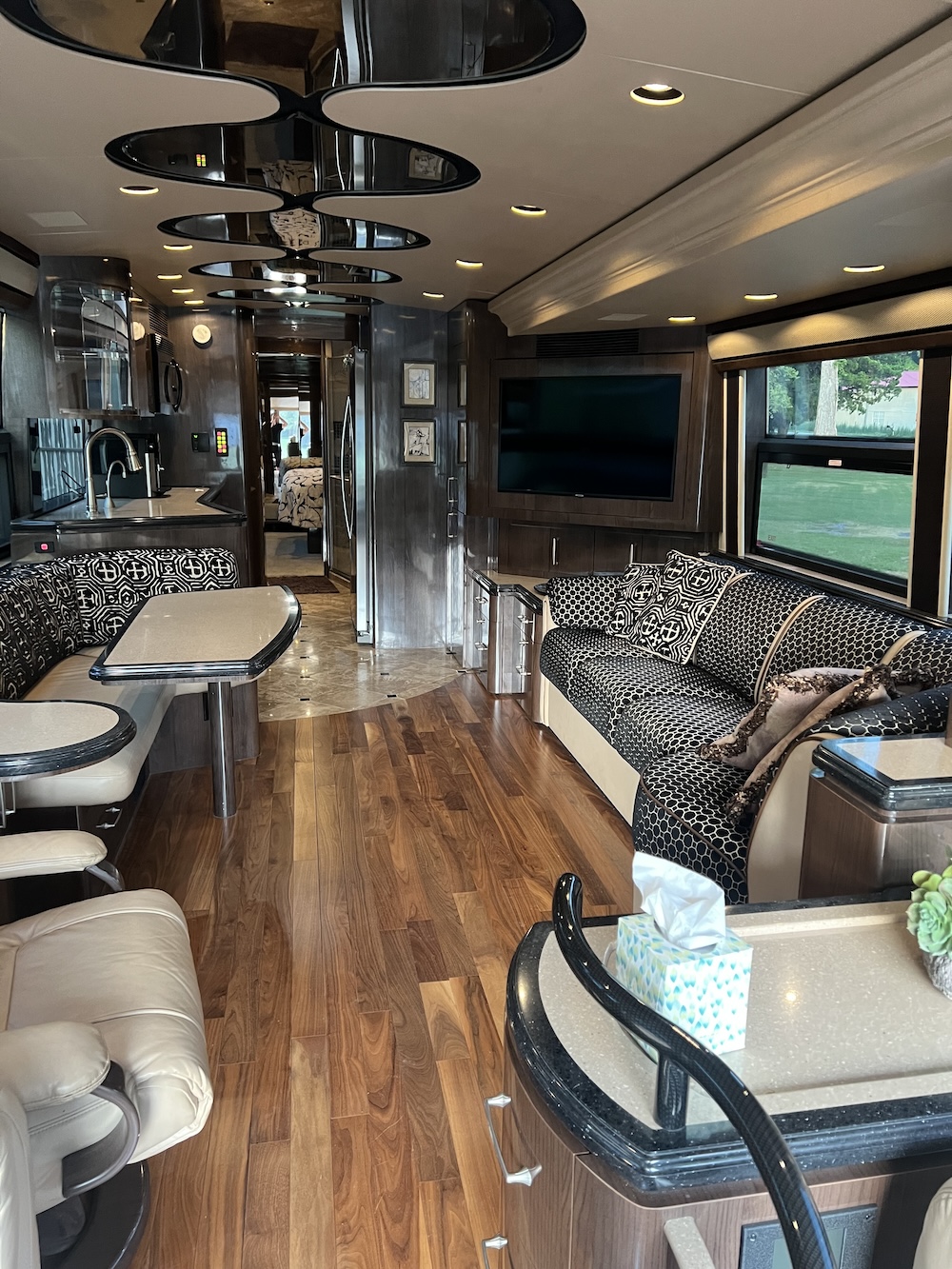 2008 Prevost Marathon H3-45 For Sale