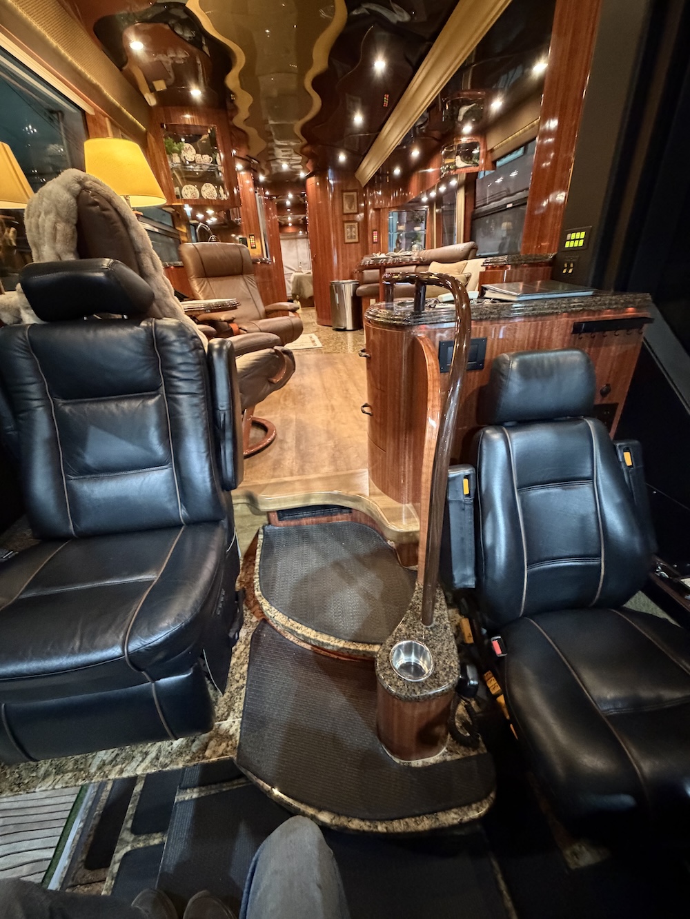 2008 Prevost Marathon H3-45 For Sale