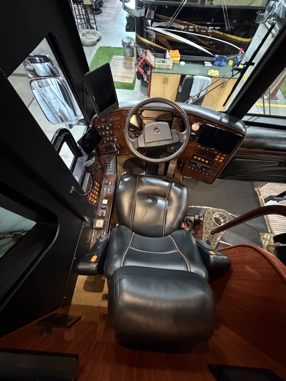 2008 Prevost Marathon H3-45 For Sale