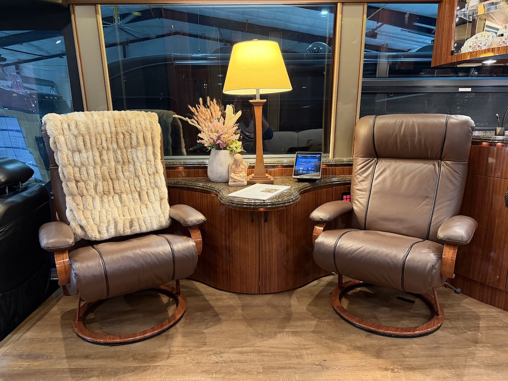 2008 Prevost Marathon H3-45 For Sale
