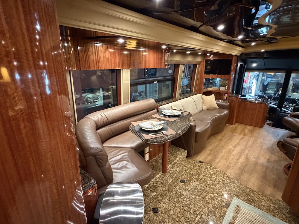 2008 Prevost Marathon H3-45 For Sale
