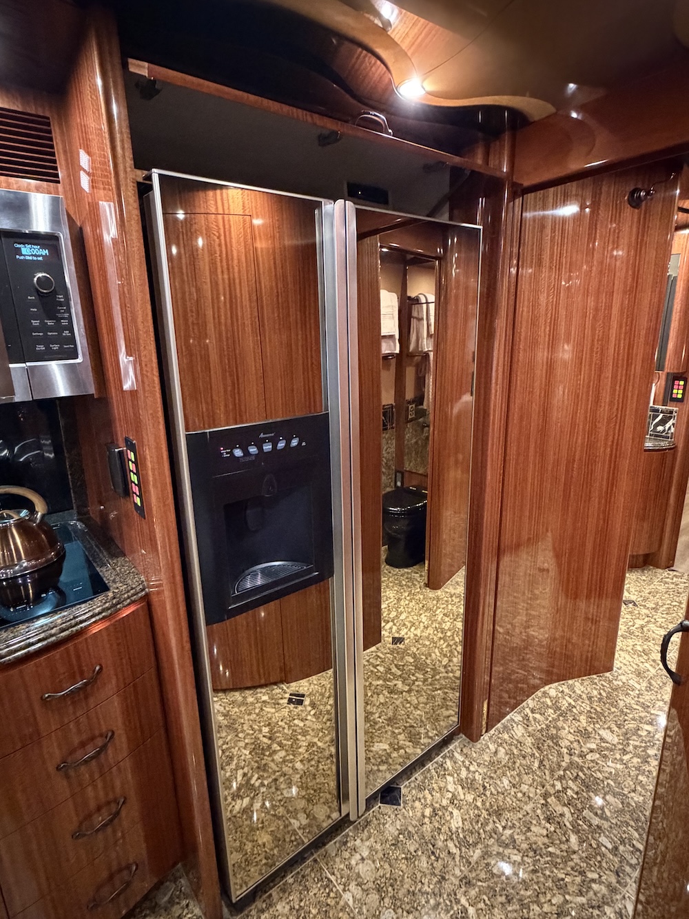 2008 Prevost Marathon H3-45 For Sale