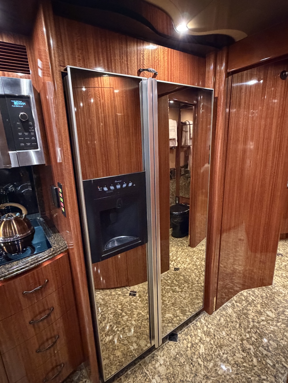 2008 Prevost Marathon H3-45 For Sale