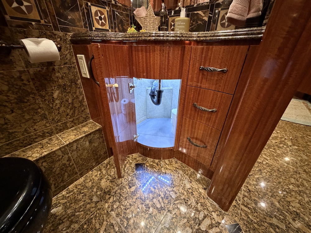 2008 Prevost Marathon H3-45 For Sale
