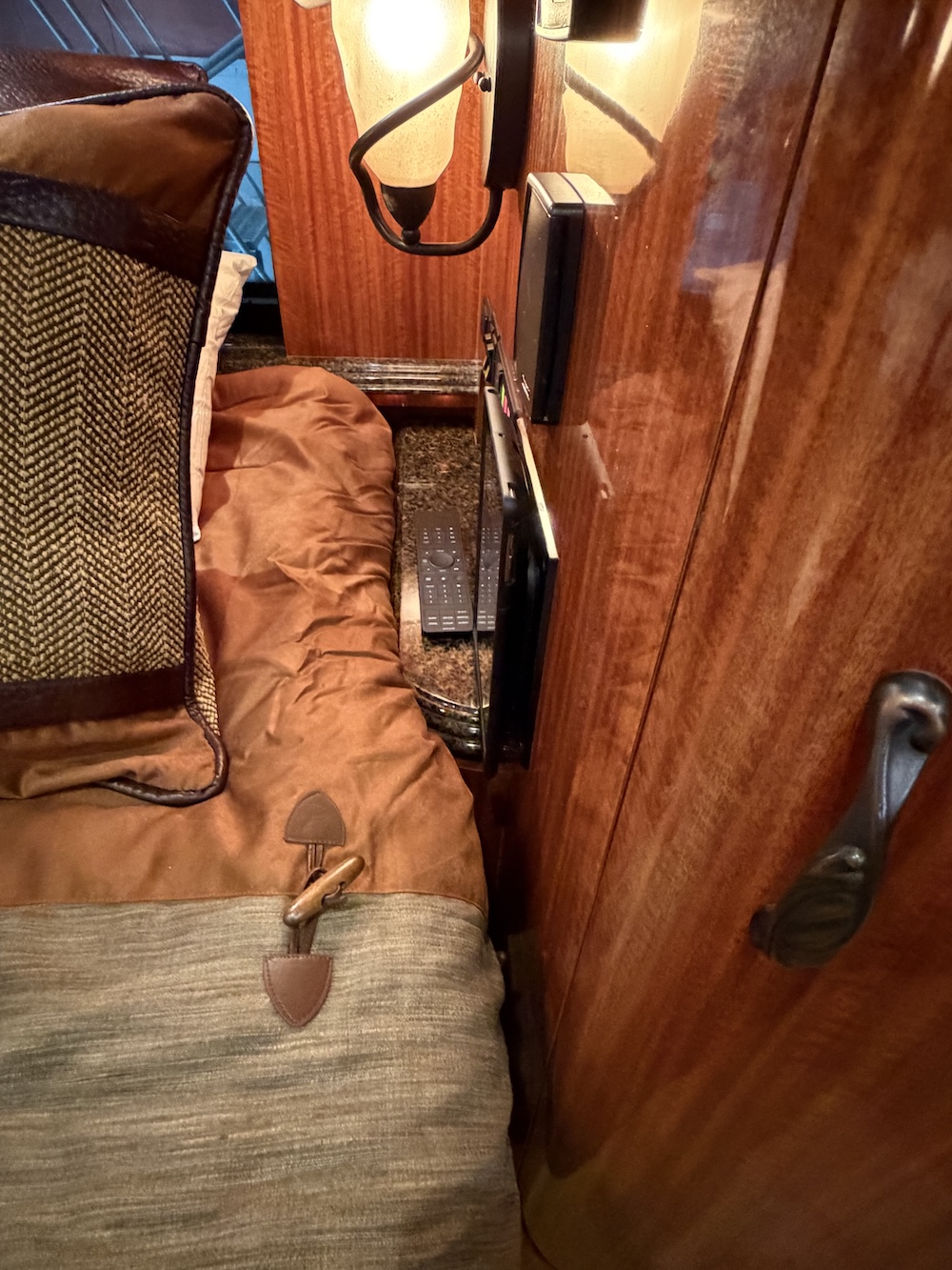 2008 Prevost Marathon H3-45 For Sale