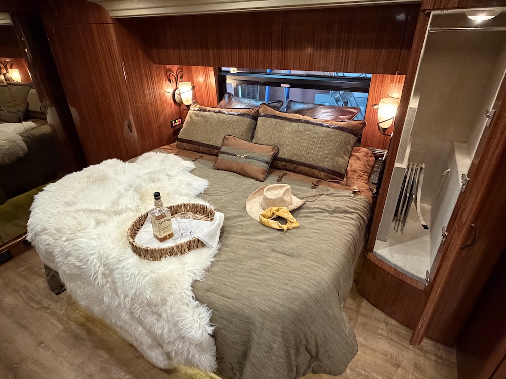 2008 Prevost Marathon H3-45 For Sale