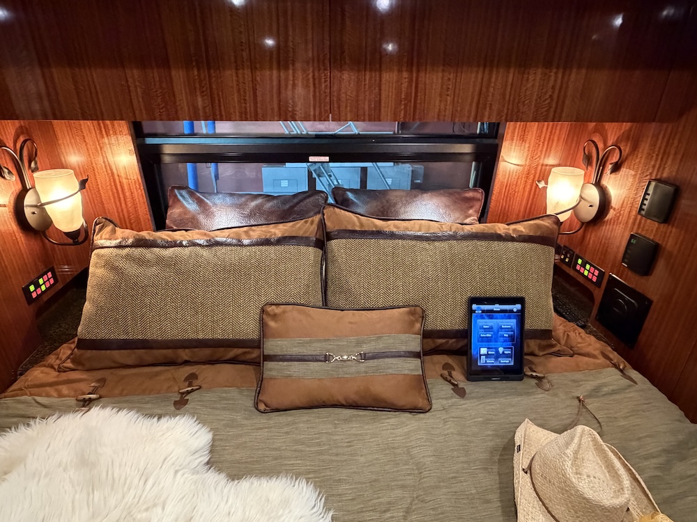 2008 Prevost Marathon H3-45 For Sale