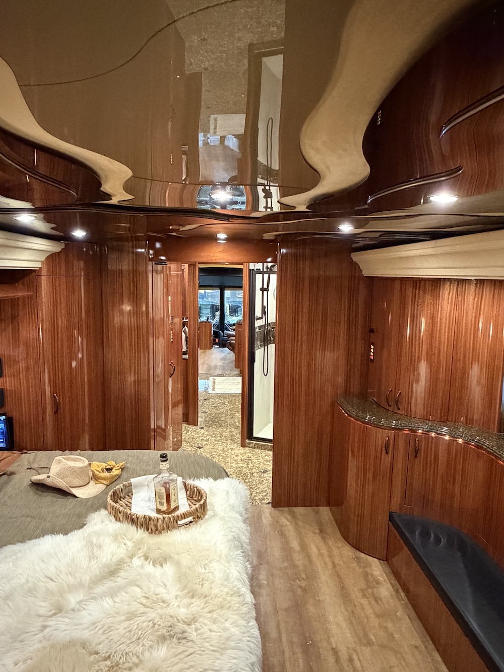2008 Prevost Marathon H3-45 For Sale