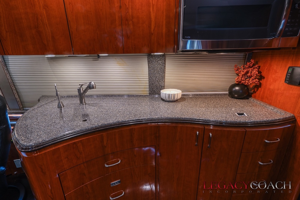 2008 Prevost Marathon H3-45 For Sale