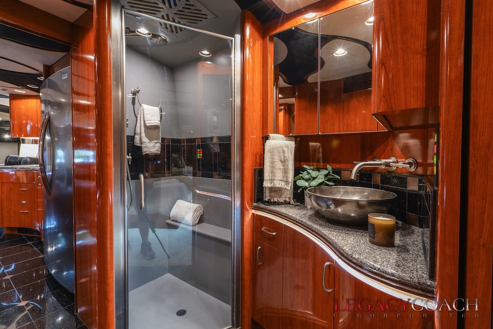 2008 Prevost Marathon H3-45 For Sale