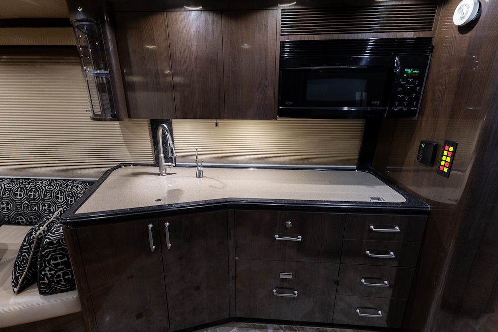 2008 Prevost Marathon H3-45 For Sale