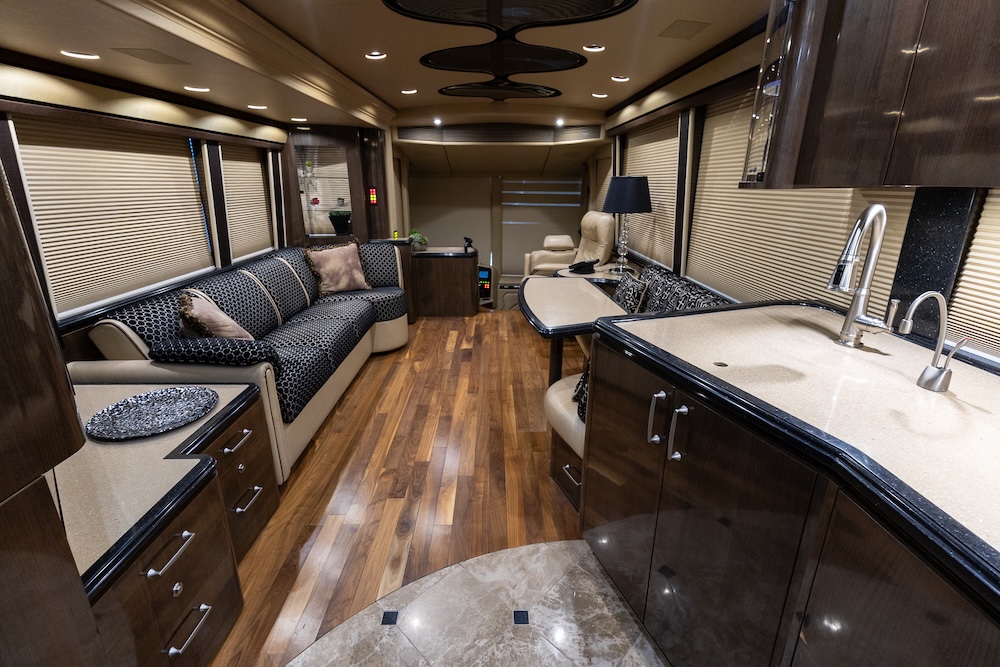 2008 Prevost Marathon H3-45 For Sale