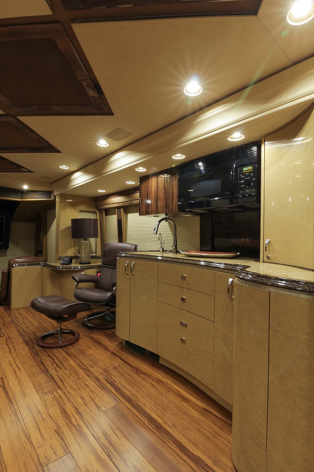 2008 Prevost Marathon H3-45 For Sale