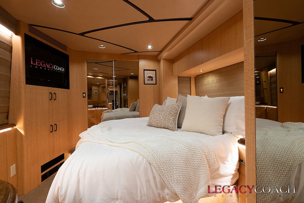 2008 Prevost Marathon XLII For Sale