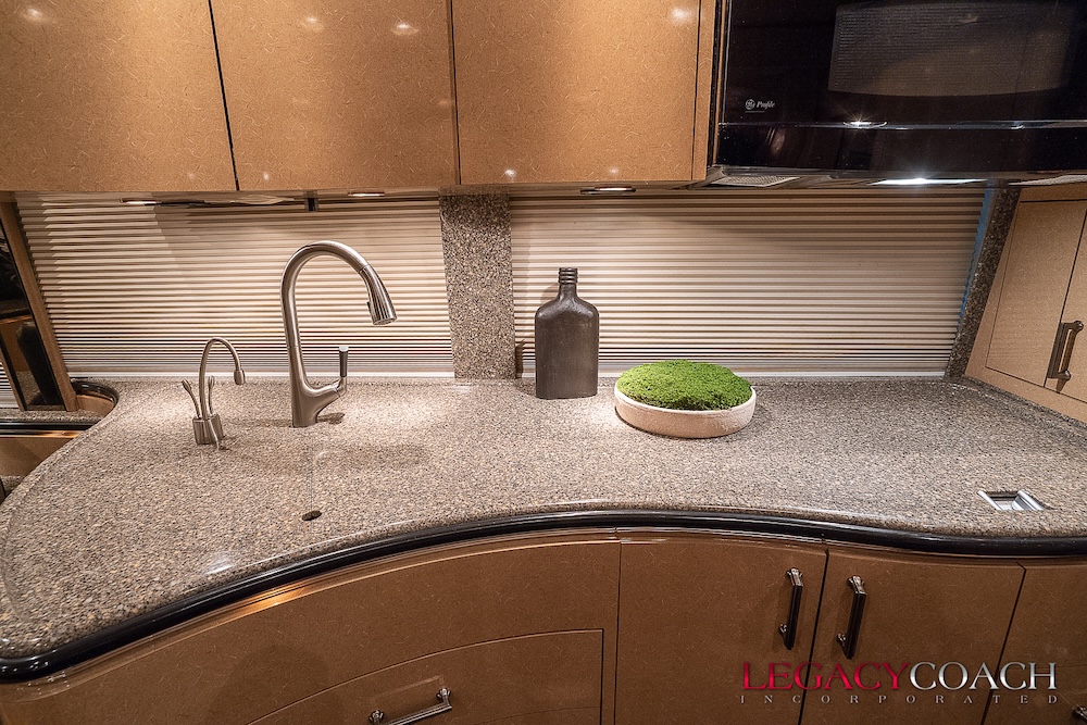 2008 Prevost Marathon XLII For Sale