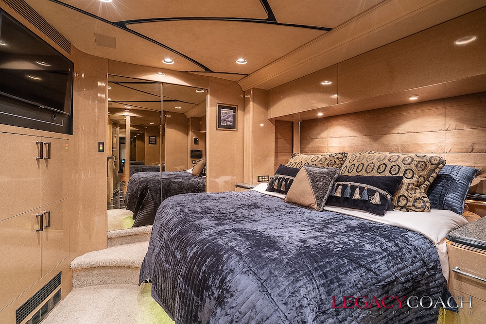 2008 Prevost Marathon XLII For Sale
