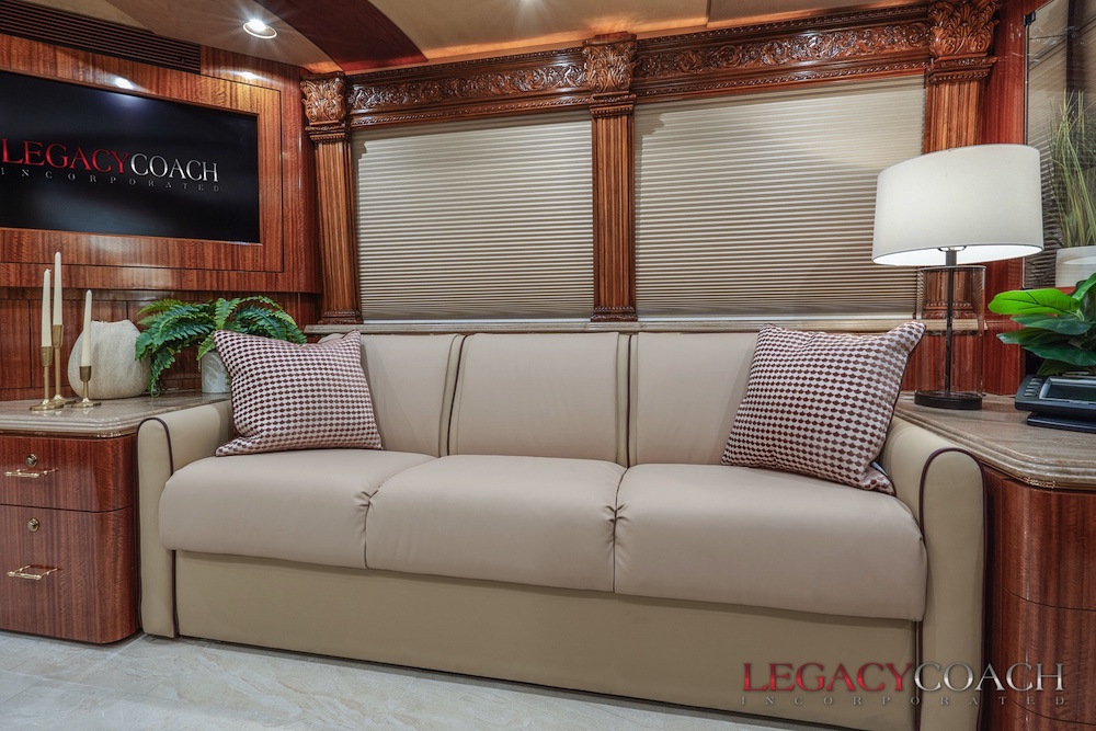 2008 Prevost Marathon XLII For Sale