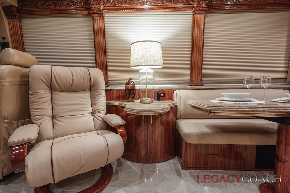 2008 Prevost Marathon XLII For Sale