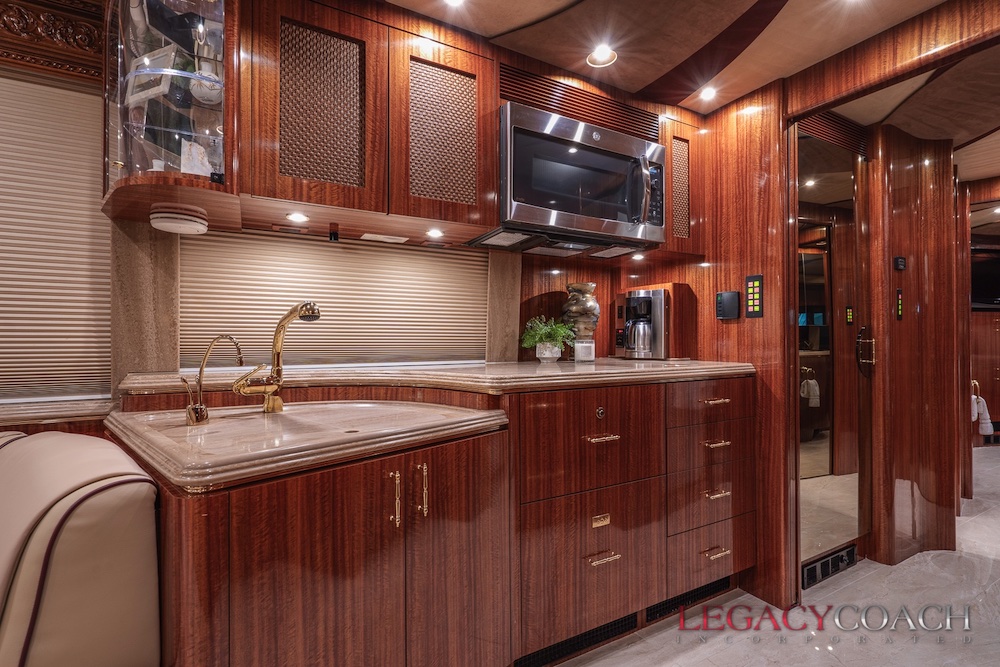 2008 Prevost Marathon XLII For Sale