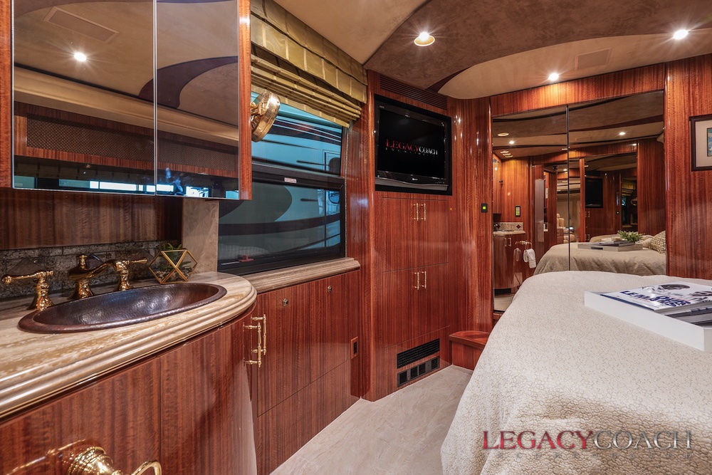 2008 Prevost Marathon XLII For Sale