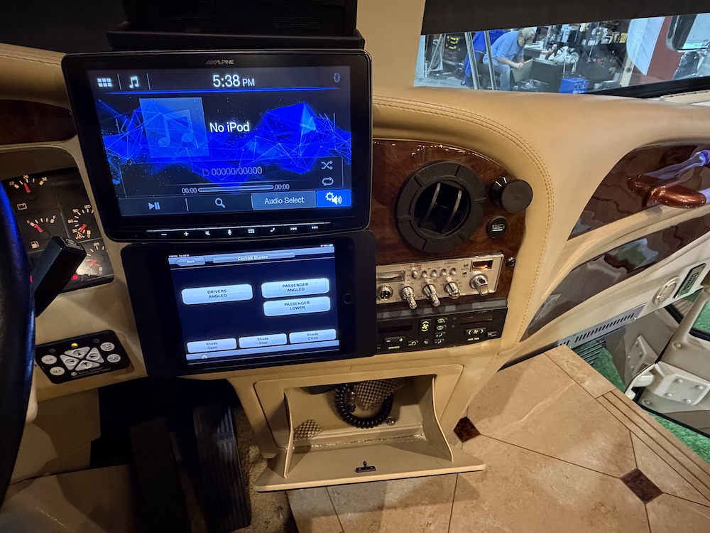 2008 Prevost Millennium H3-45 For Sale