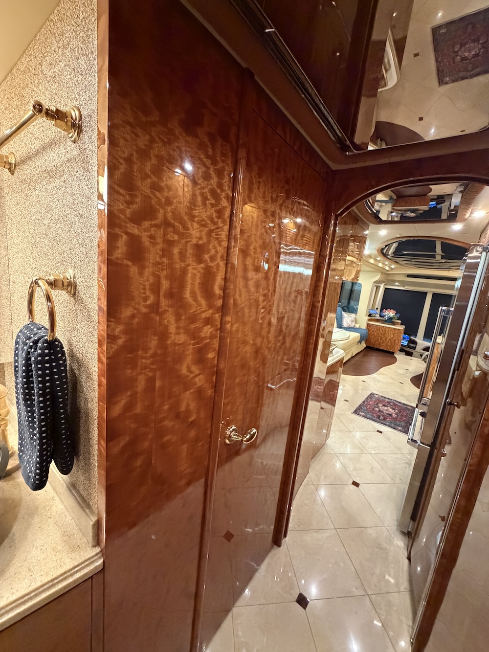 2008 Prevost Millennium H3-45 For Sale