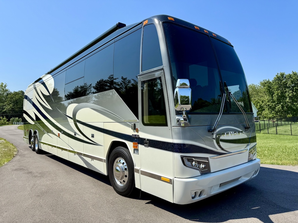 2008 Prevost Millennium  H3-45 For Sale