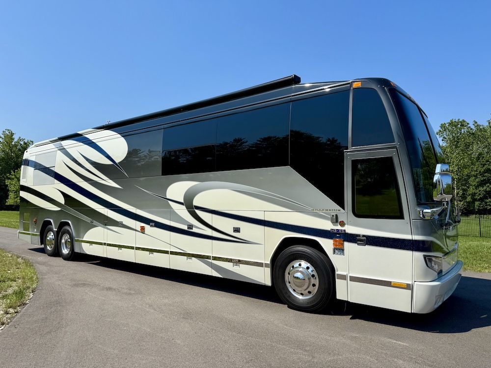 2008 Prevost Millennium  H3-45 For Sale