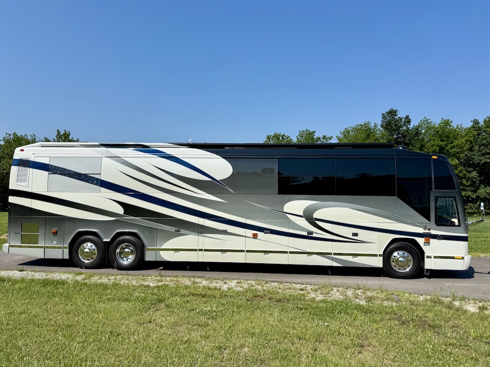 2008 Prevost Millennium  H3-45 For Sale
