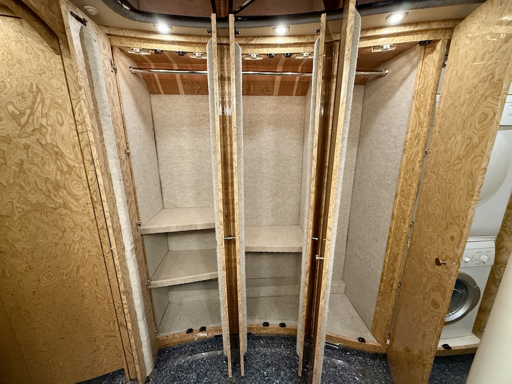 2008 Prevost Millennium  H3-45 For Sale