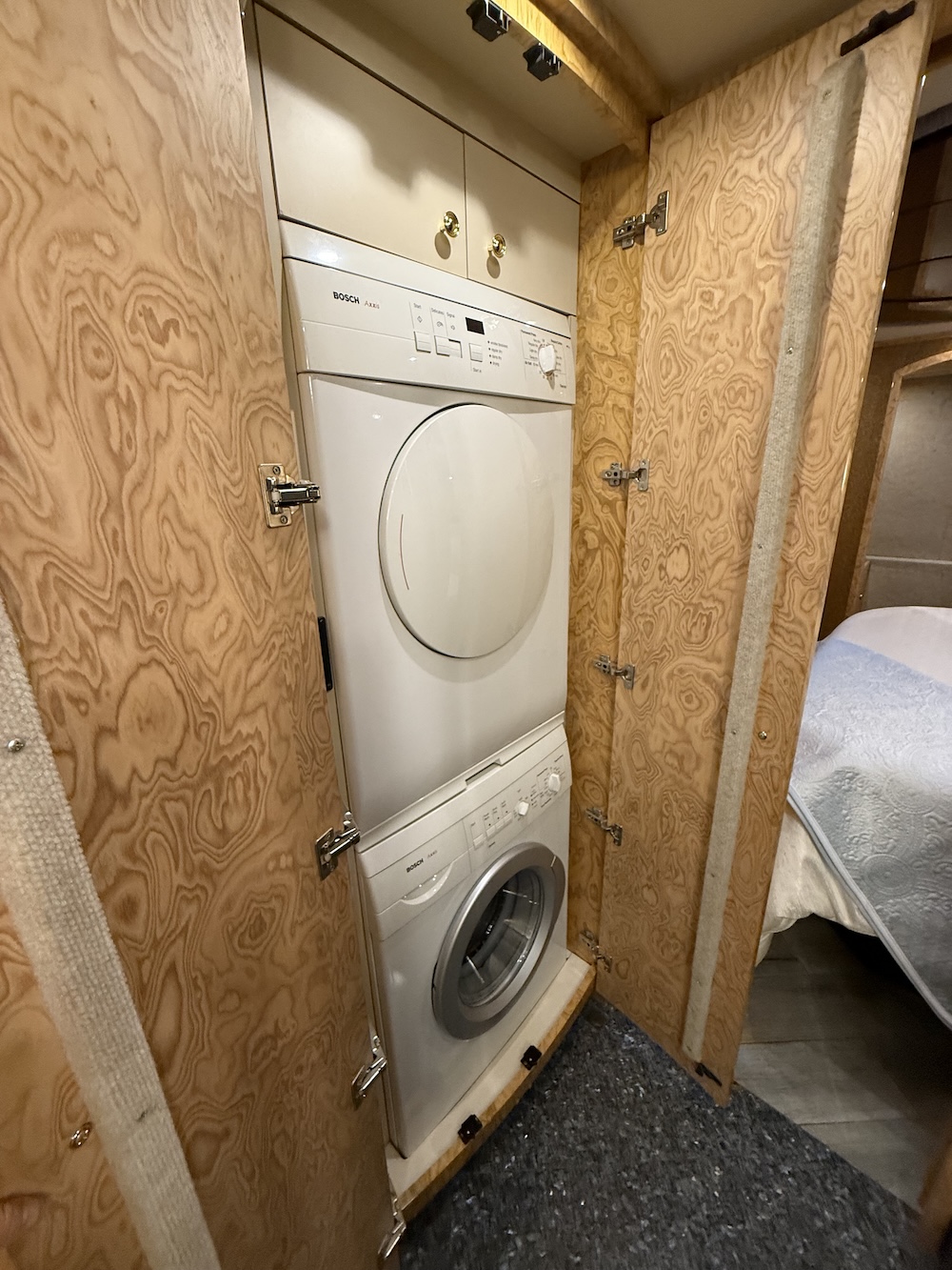 2008 Prevost Millennium  H3-45 For Sale