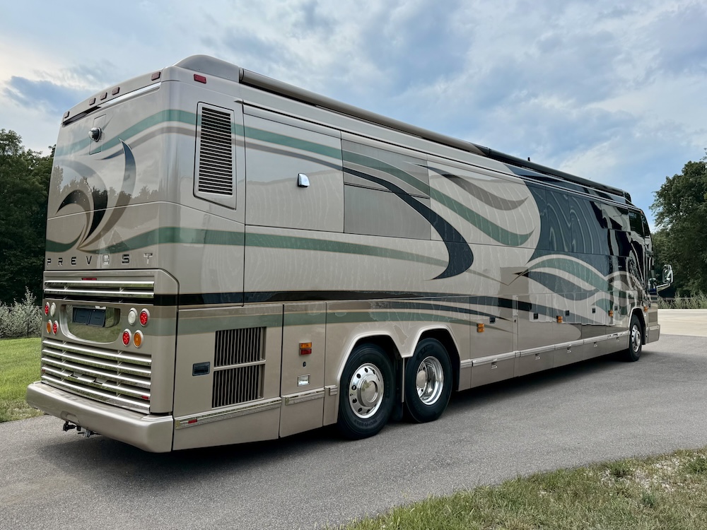 2008 Prevost Parliament H3-45 For Sale