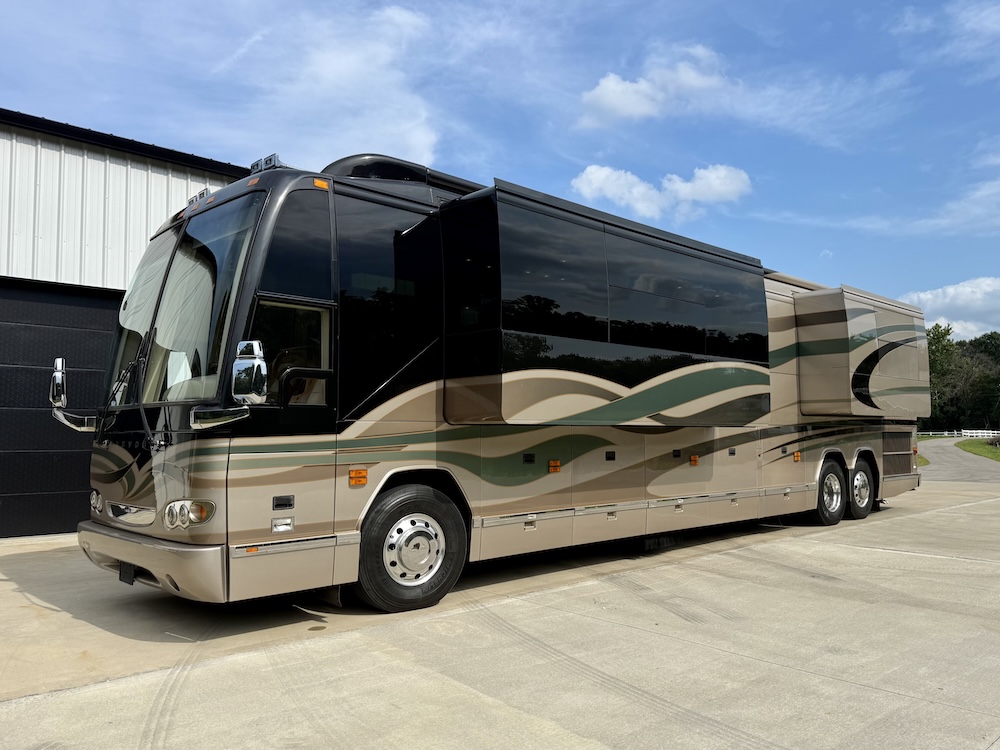 2008 Prevost Parliament H3-45 For Sale