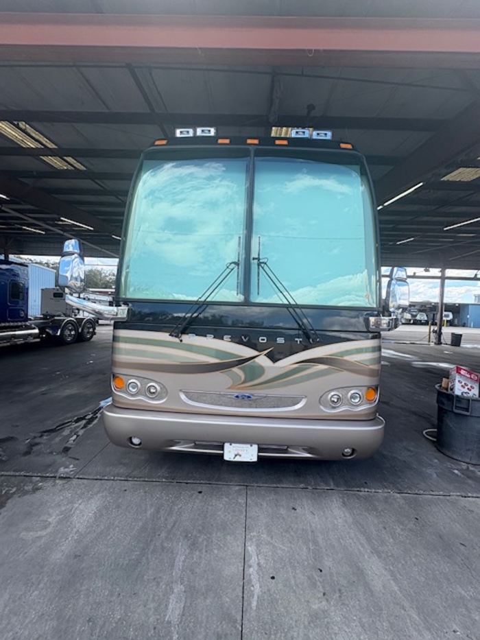 2008 Prevost Parliament H3-45 For Sale
