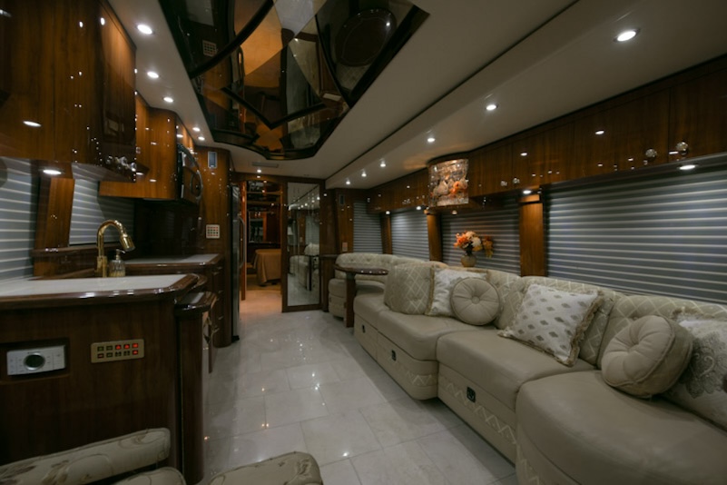 2008 Prevost Parliament XLII For Sale