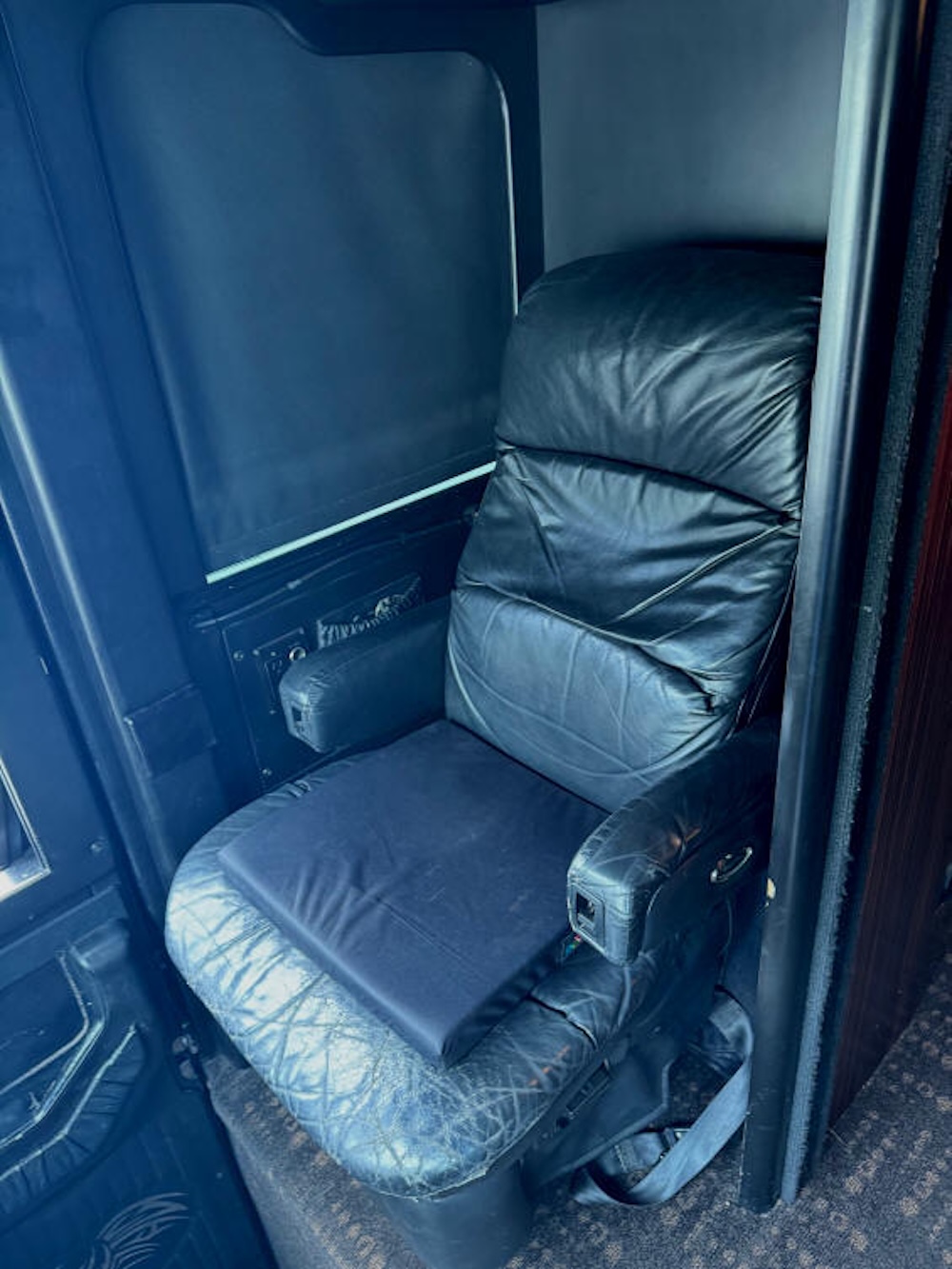 2008 Prevost XLII For Sale