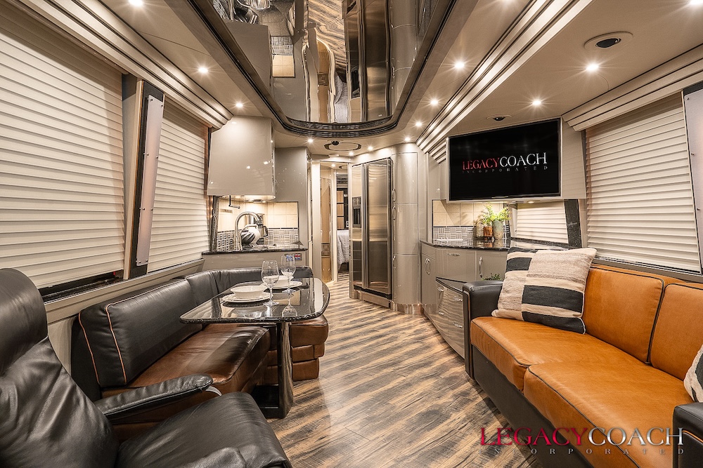 2007 Prevost Country Coach XLII For Sale