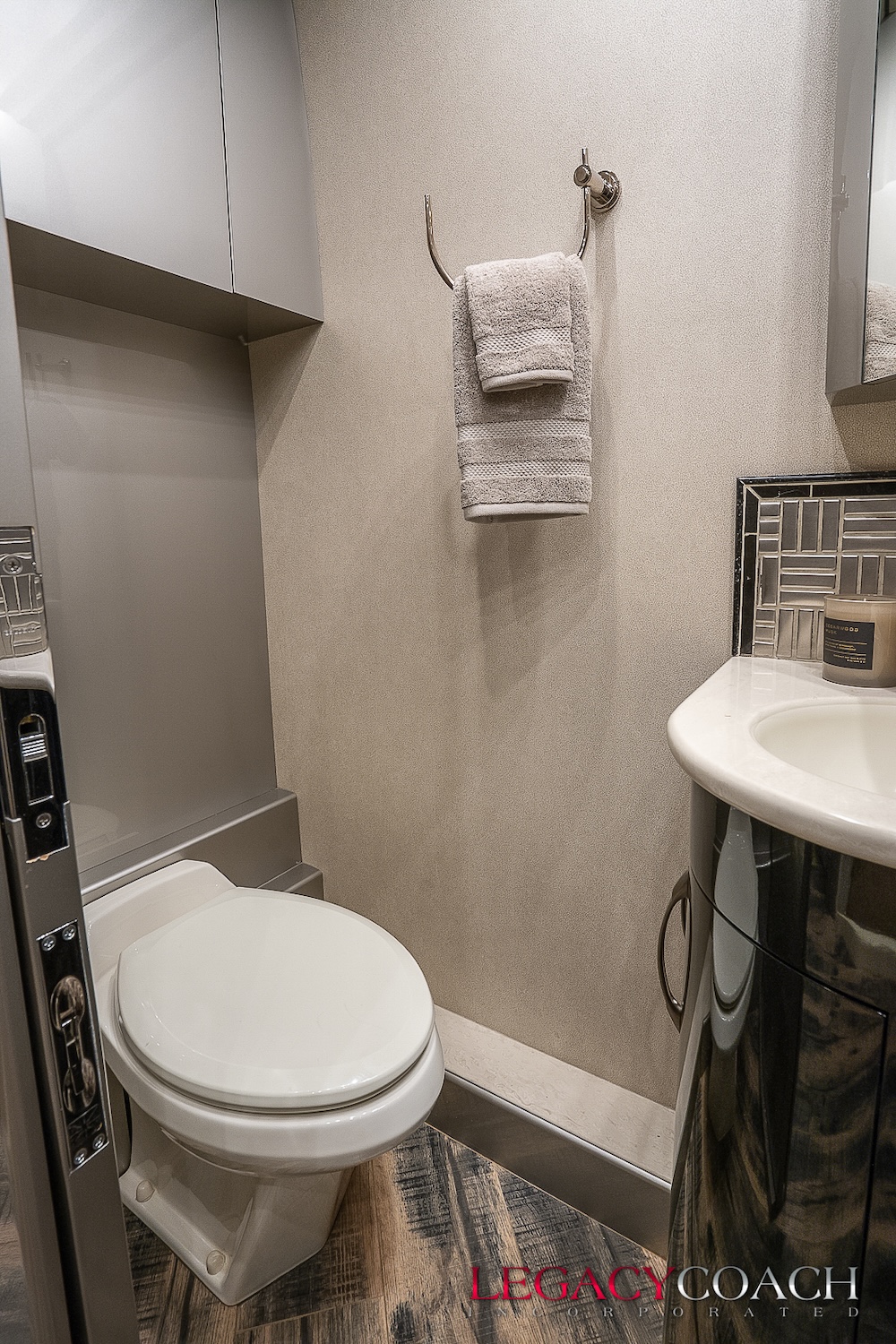 2007 Prevost Country Coach XLII For Sale