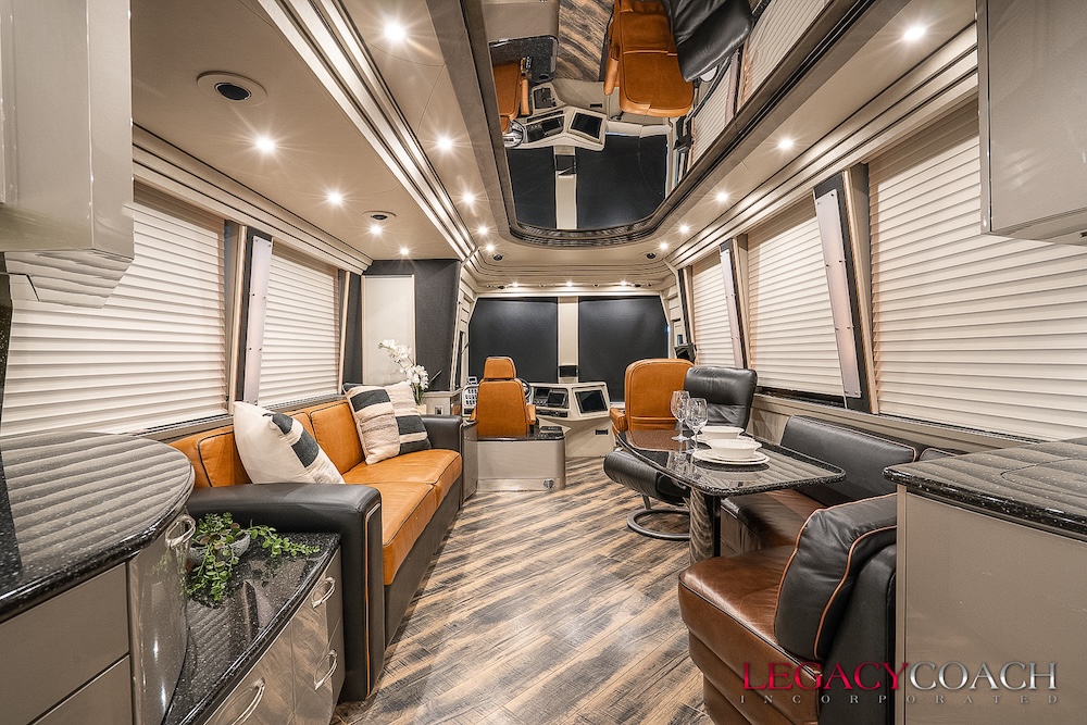 2007 Prevost Country Coach XLII For Sale