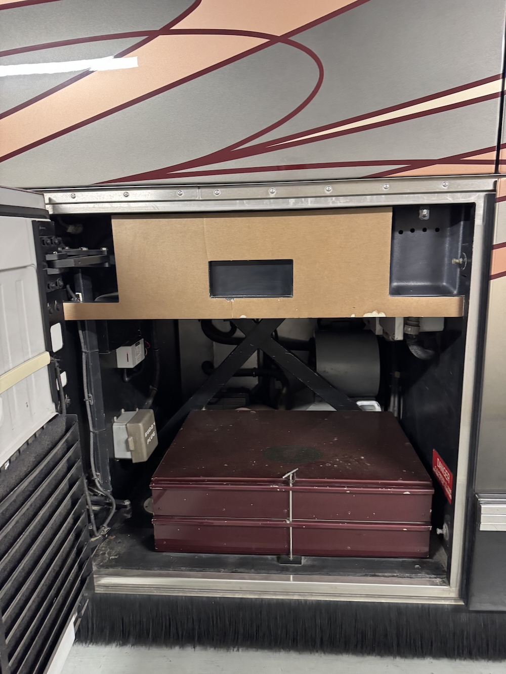 2009 Prevost Featherlite H3-45  For Sale