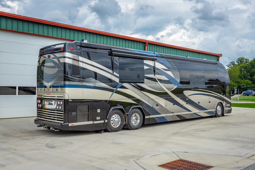 2009 Prevost Featherlite  H3-45 For Sale