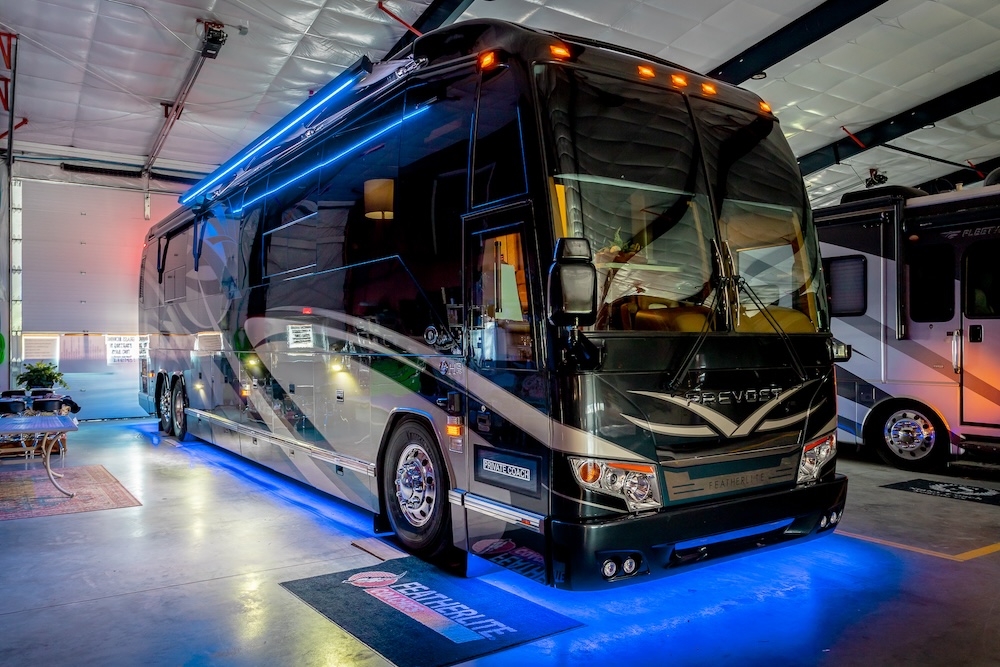 2009 Prevost Featherlite  H3-45 For Sale