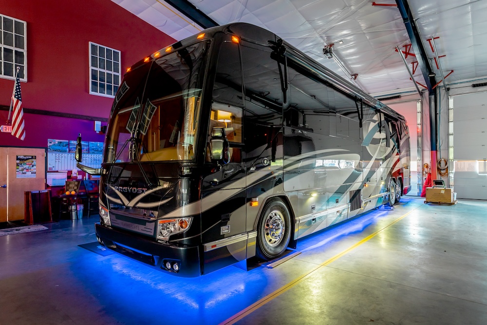 2009 Prevost Featherlite  H3-45 For Sale