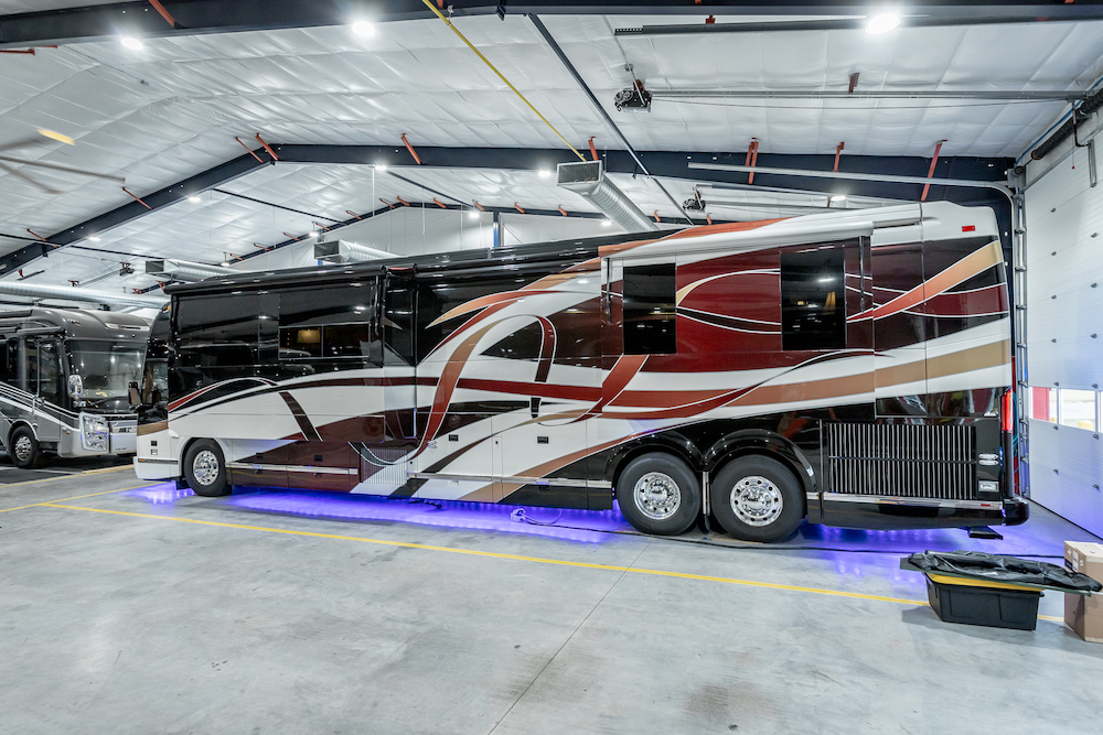 2009 Prevost Featherlite H3-45 For Sale