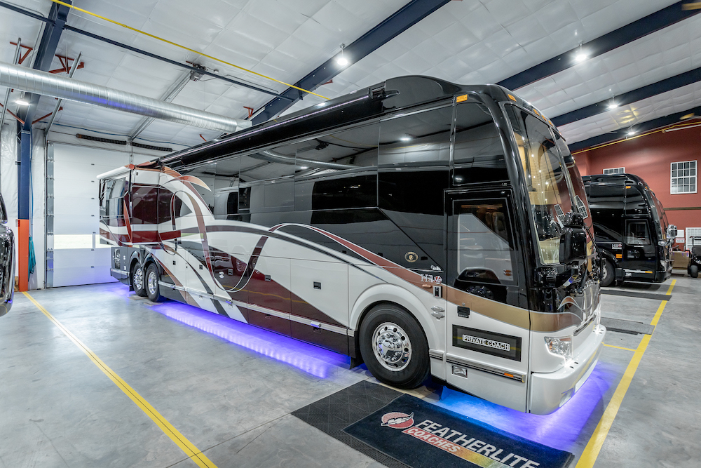 2009 Prevost Featherlite H3-45 For Sale