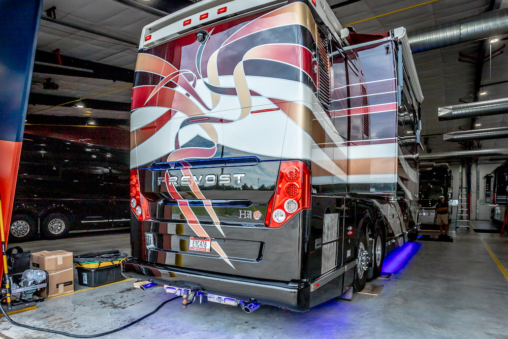 2009 Prevost Featherlite H3-45 For Sale