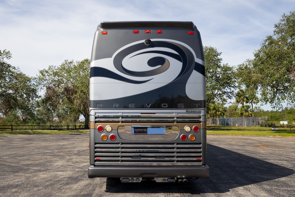 2009 Prevost Featherlite H3-45 For Sale