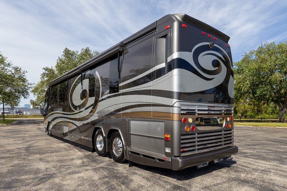 2009 Prevost Featherlite H3-45 For Sale