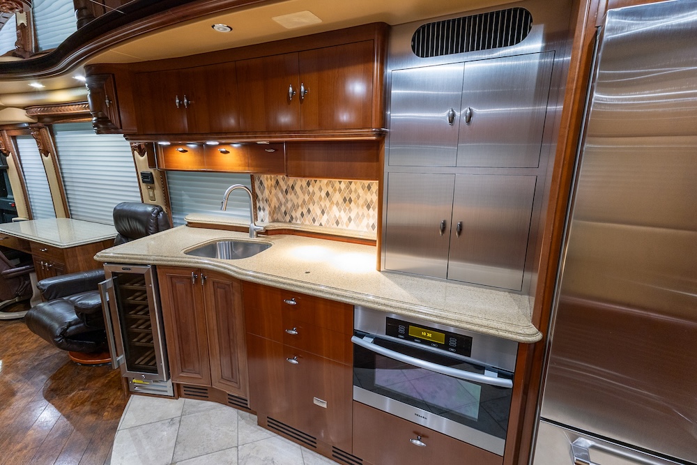 2009 Prevost  Liberty H3-45 For Sale